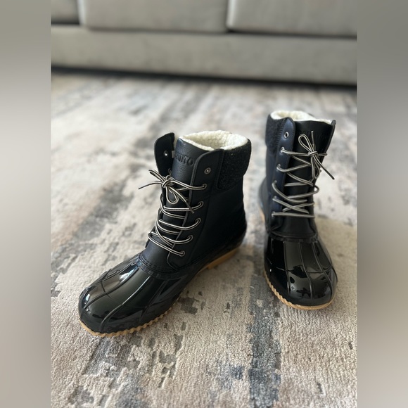 Snow/Rain Boots ❄️🌧️ | NEW - Picture 3 of 9